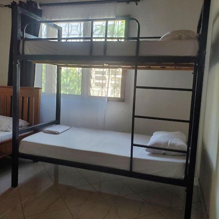 The Nest Haven Hostel ดาร์เอสซาลาม ภายนอก รูปภาพ
