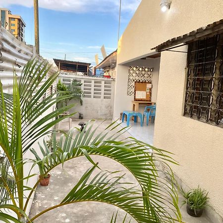 The Nest Haven Hostel ดาร์เอสซาลาม ภายนอก รูปภาพ