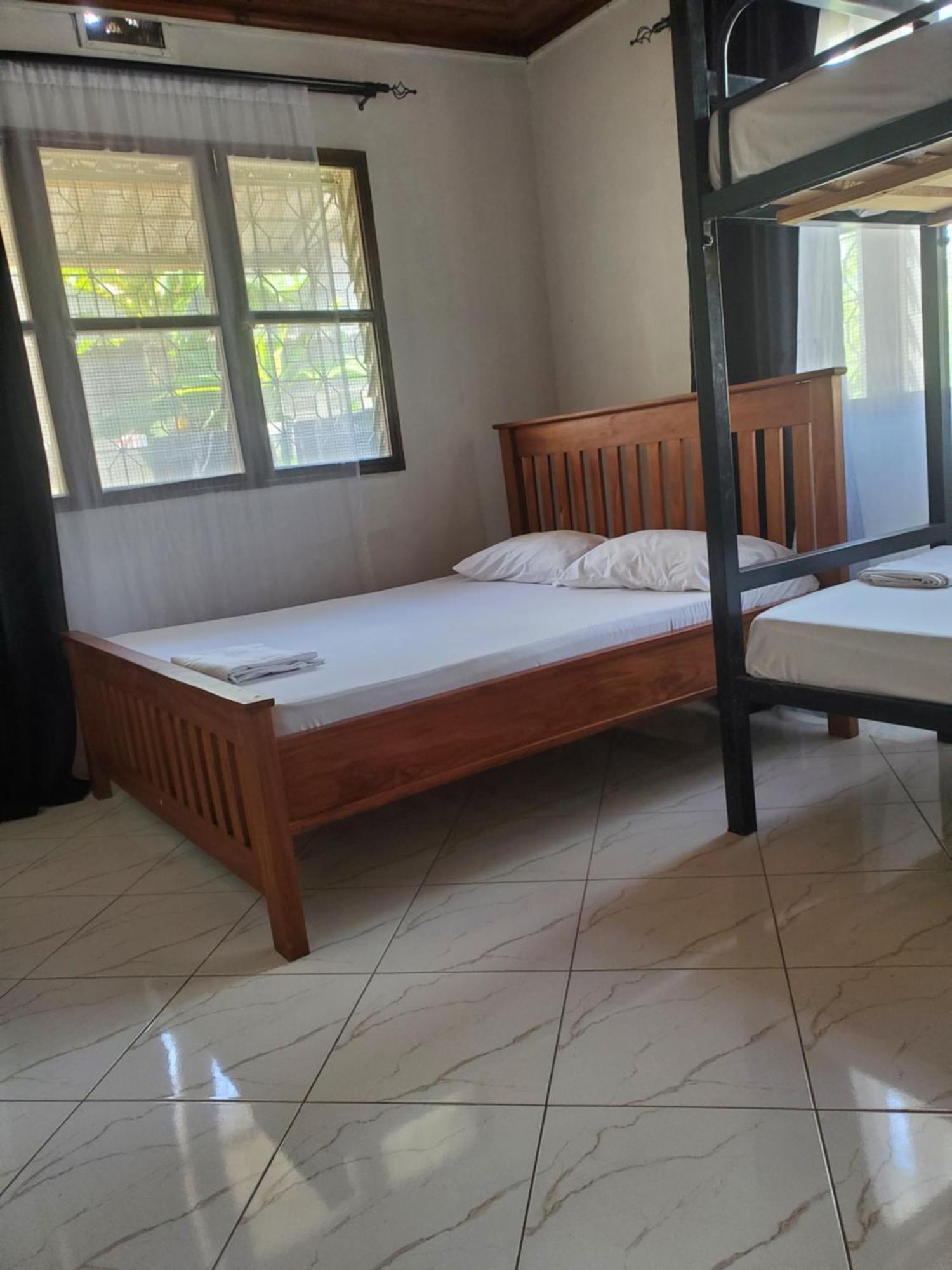 The Nest Haven Hostel ดาร์เอสซาลาม ภายนอก รูปภาพ